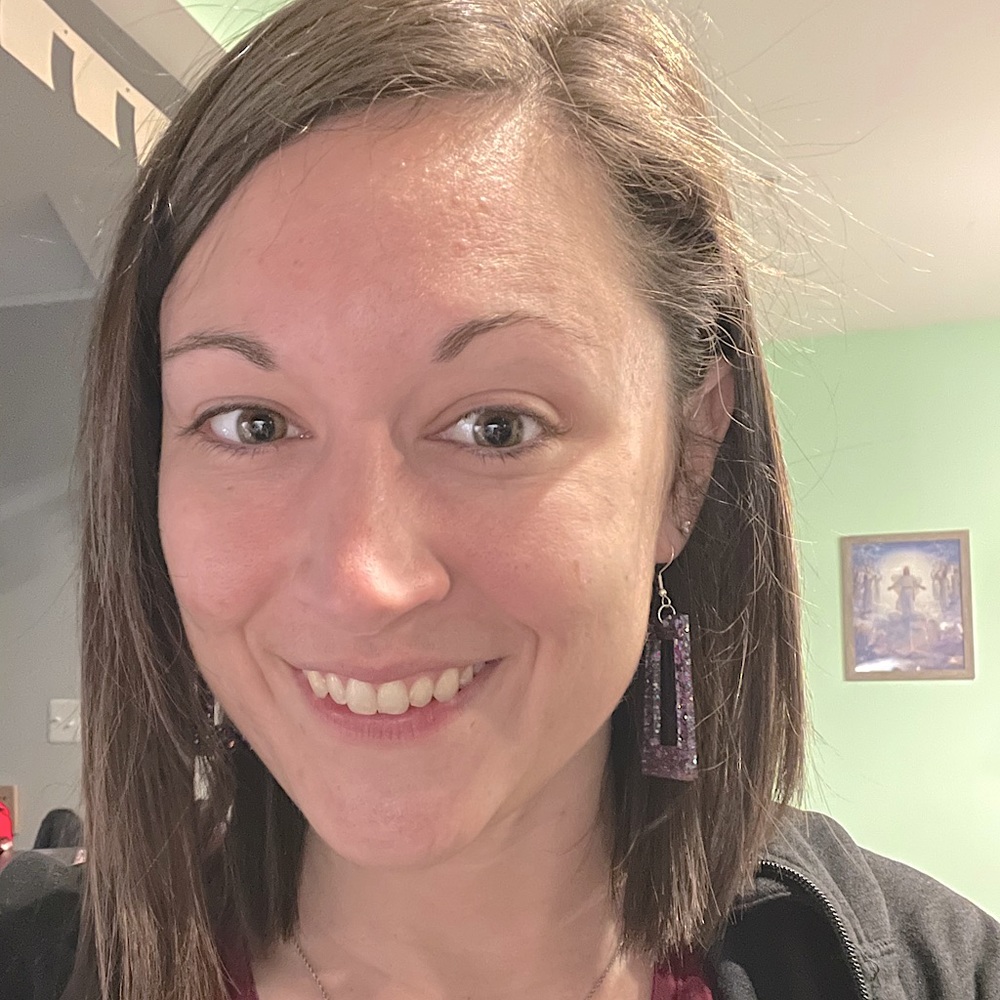 Meet your Posher, Leslie